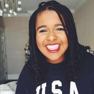 Meet your Posher, Danielle